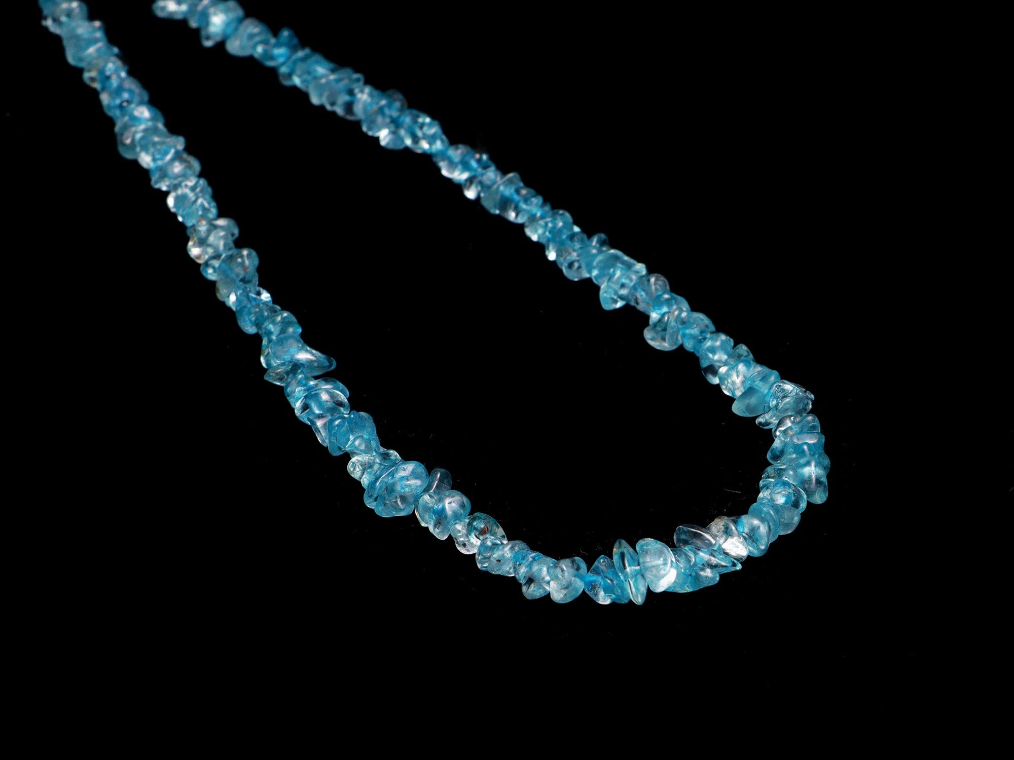 Blue Topaz Smooth Chips Beads, 4 To 6 mm, Blue Topaz Nuggets Chips, Blue Topaz Handmade Jewelry Making Beads, 36 Inch