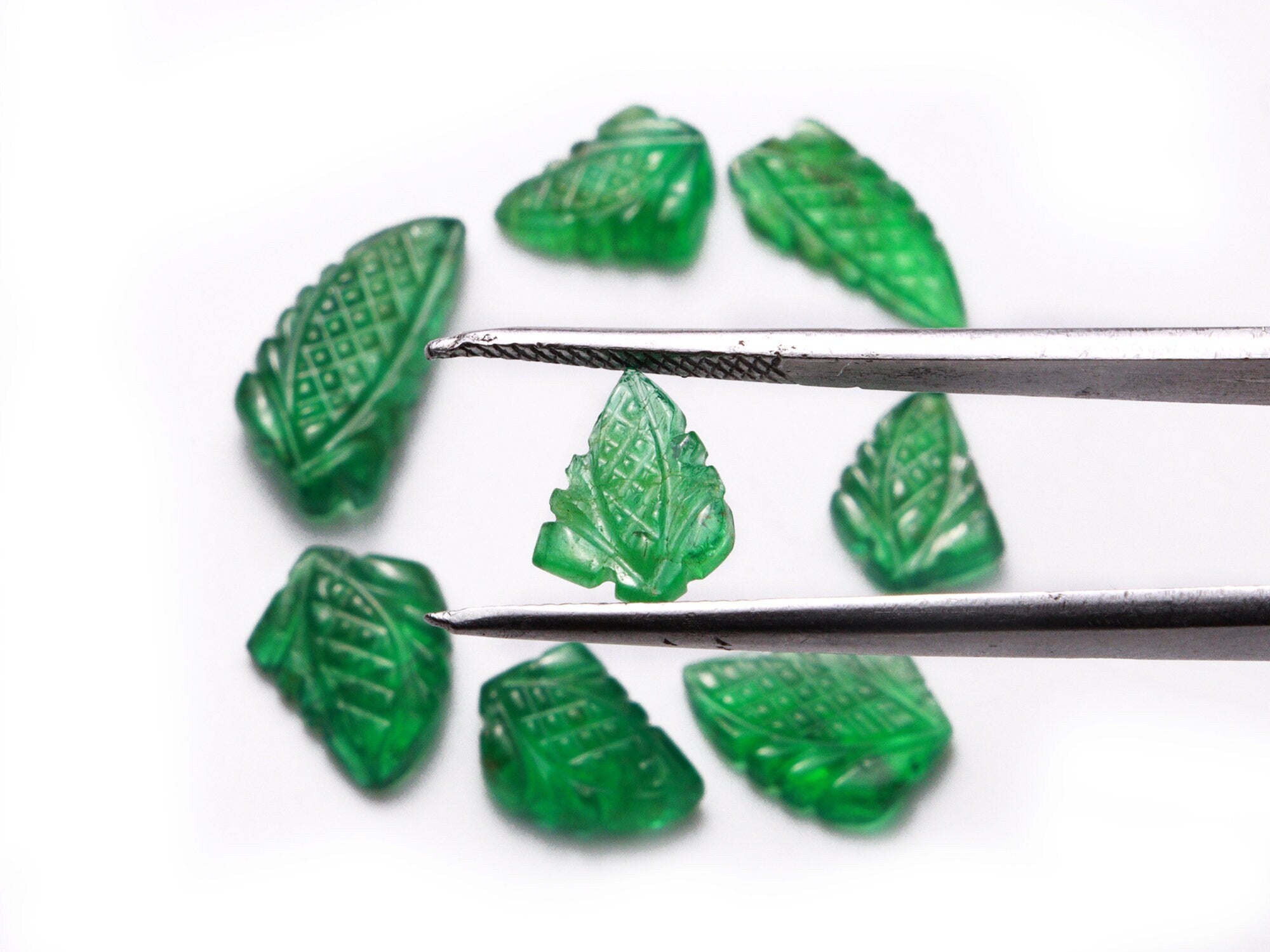 Natural Emerald Leaf Carving Loose Gemstone, 7x9 mm To 7x14 mm, Green Emerald Carved Leaf, Engraving Jewelry Making Gemstone, SKU1915