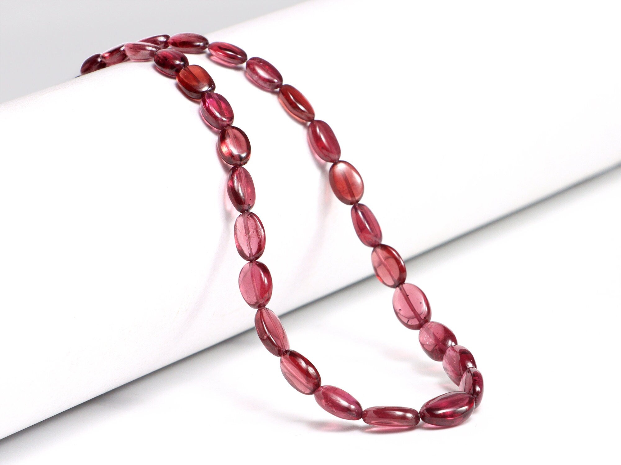 Rhodolite Garnet Smooth Oval Beads, 4x5 mm To 6x8.5 mm, Reddish Rhodolite Garnet Oval, Reddish Garnet Jewelry Making Gemstone Beads