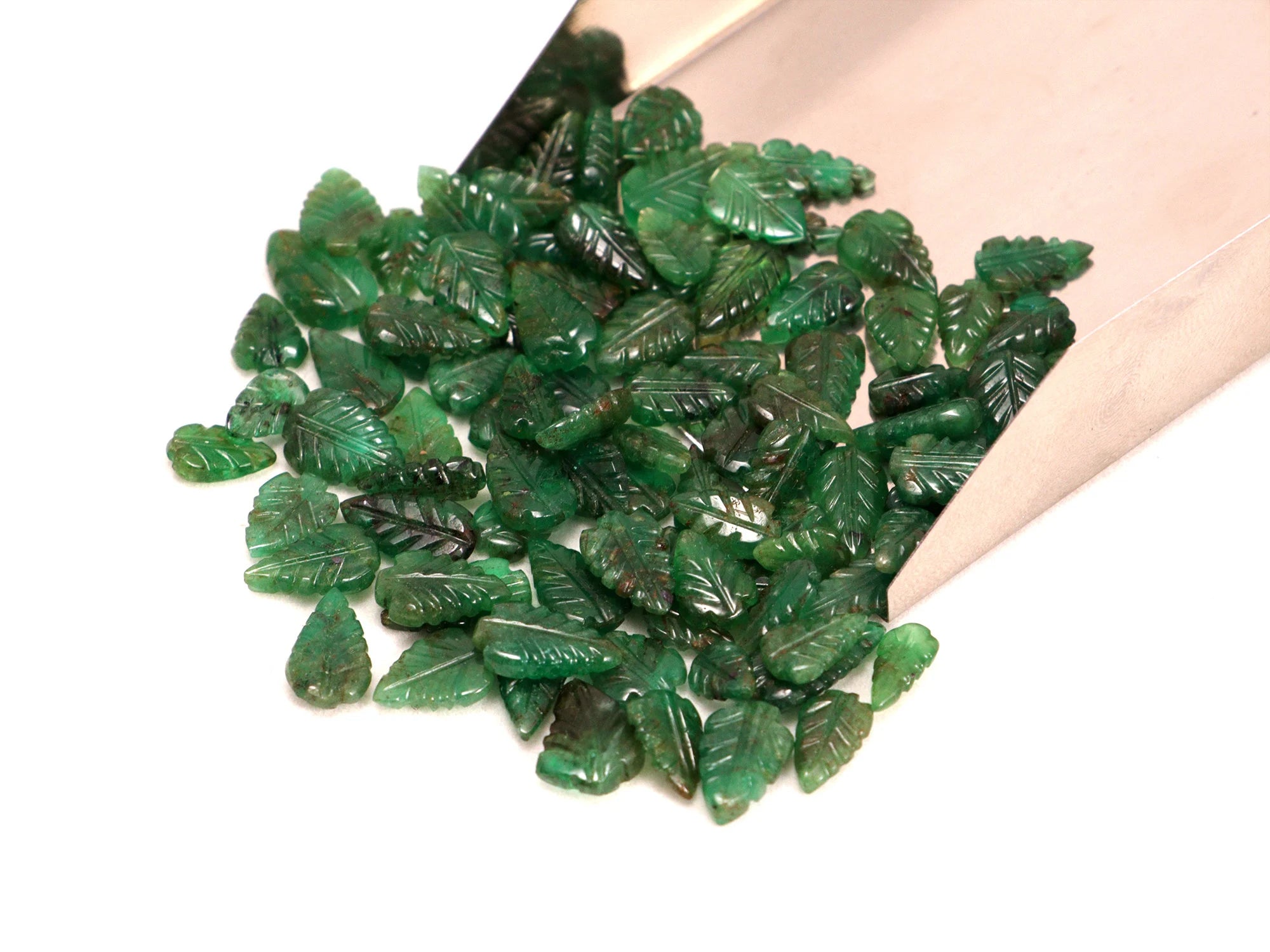 AA Quality Emerald Leaf Carving Gemstone Lot, SKU2095