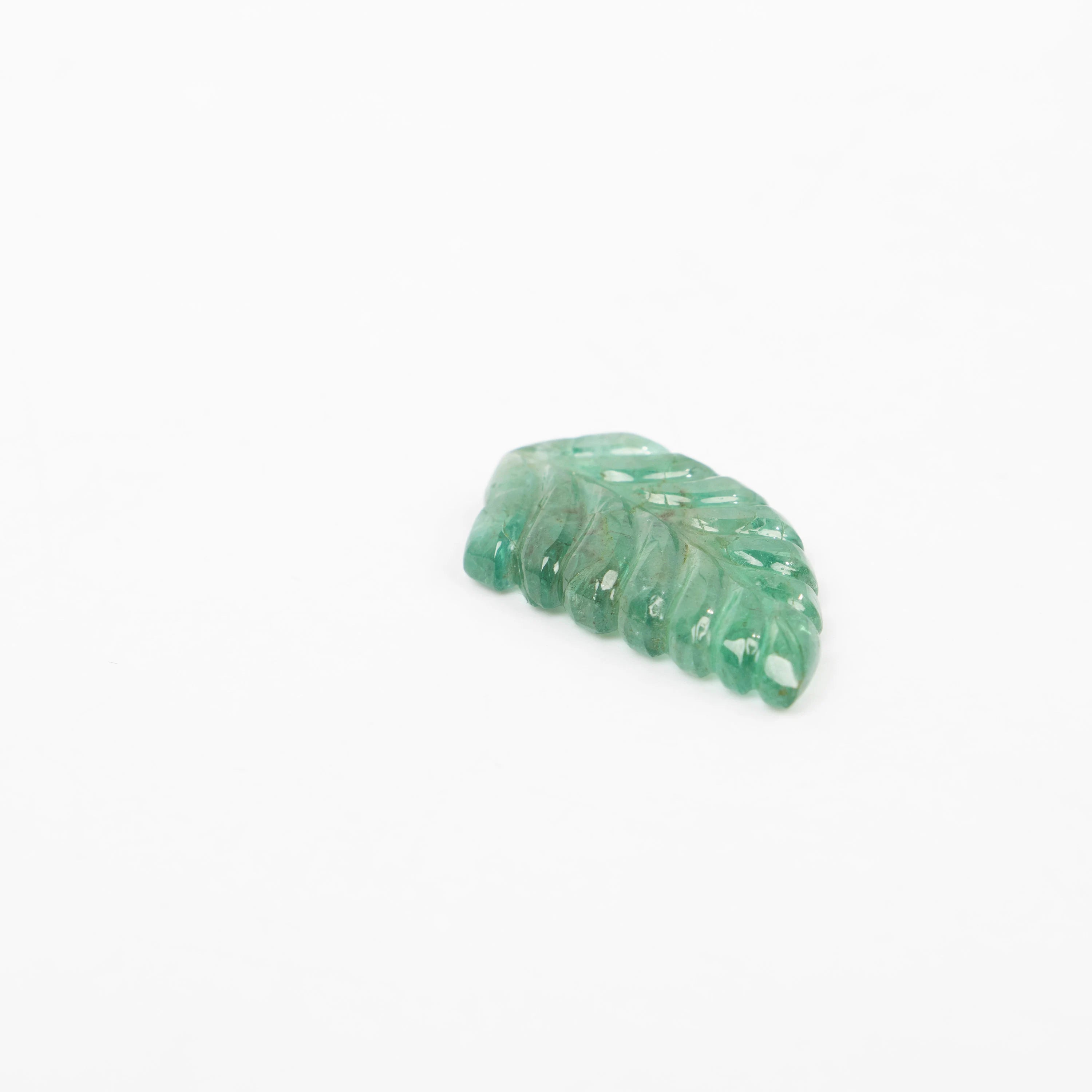 Natural Emerald Leaf Shape Gemstone, Leaf Carving Emerald Loose Gemstone, Gemstone Leaf Carving, Jewelry Making Gemstone Beads