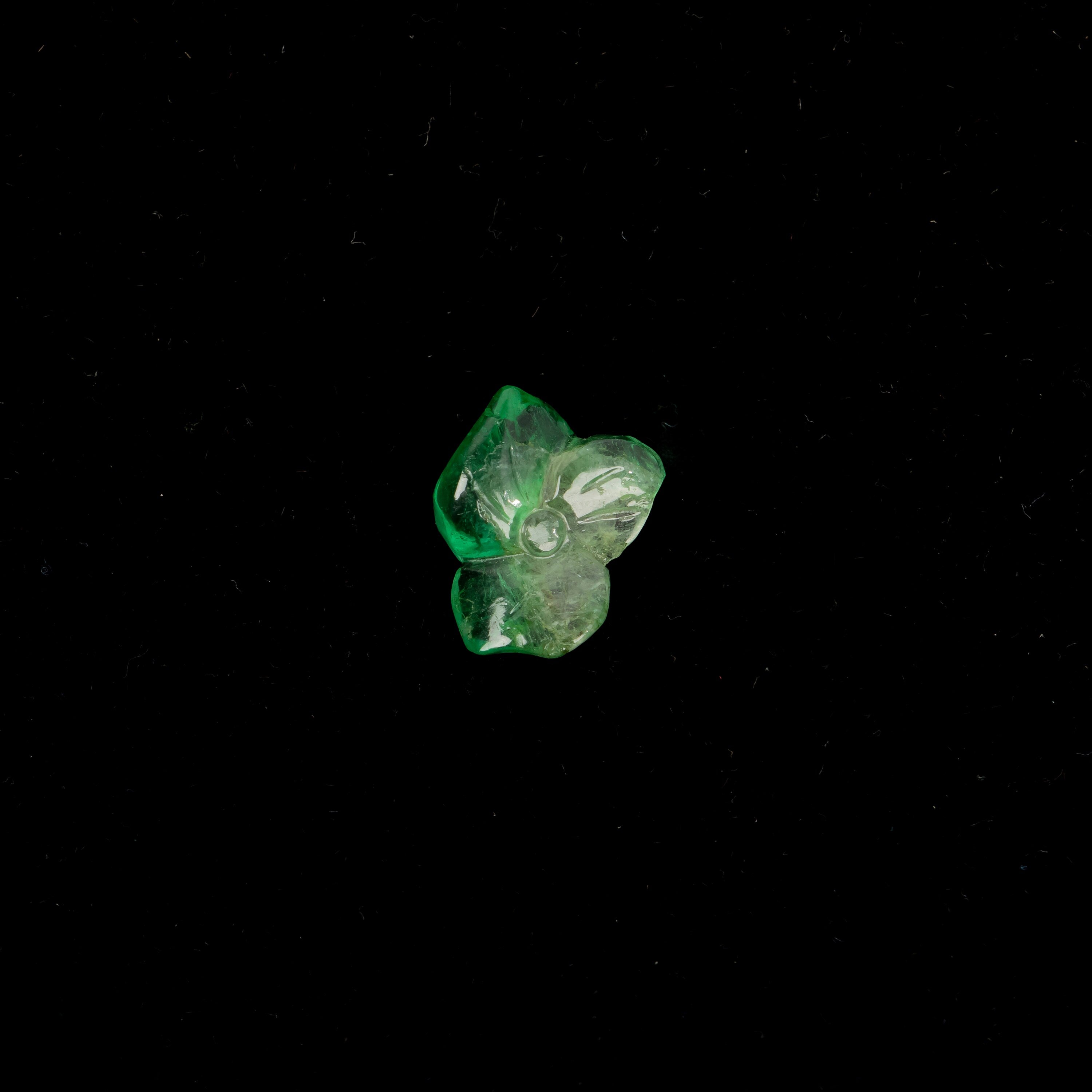 Natural Emerald Flower Shape Gemstone, Emerald Fancy Carving Loose Gemstone, Emerald Jewelry Making Handmade Carving Gemstone