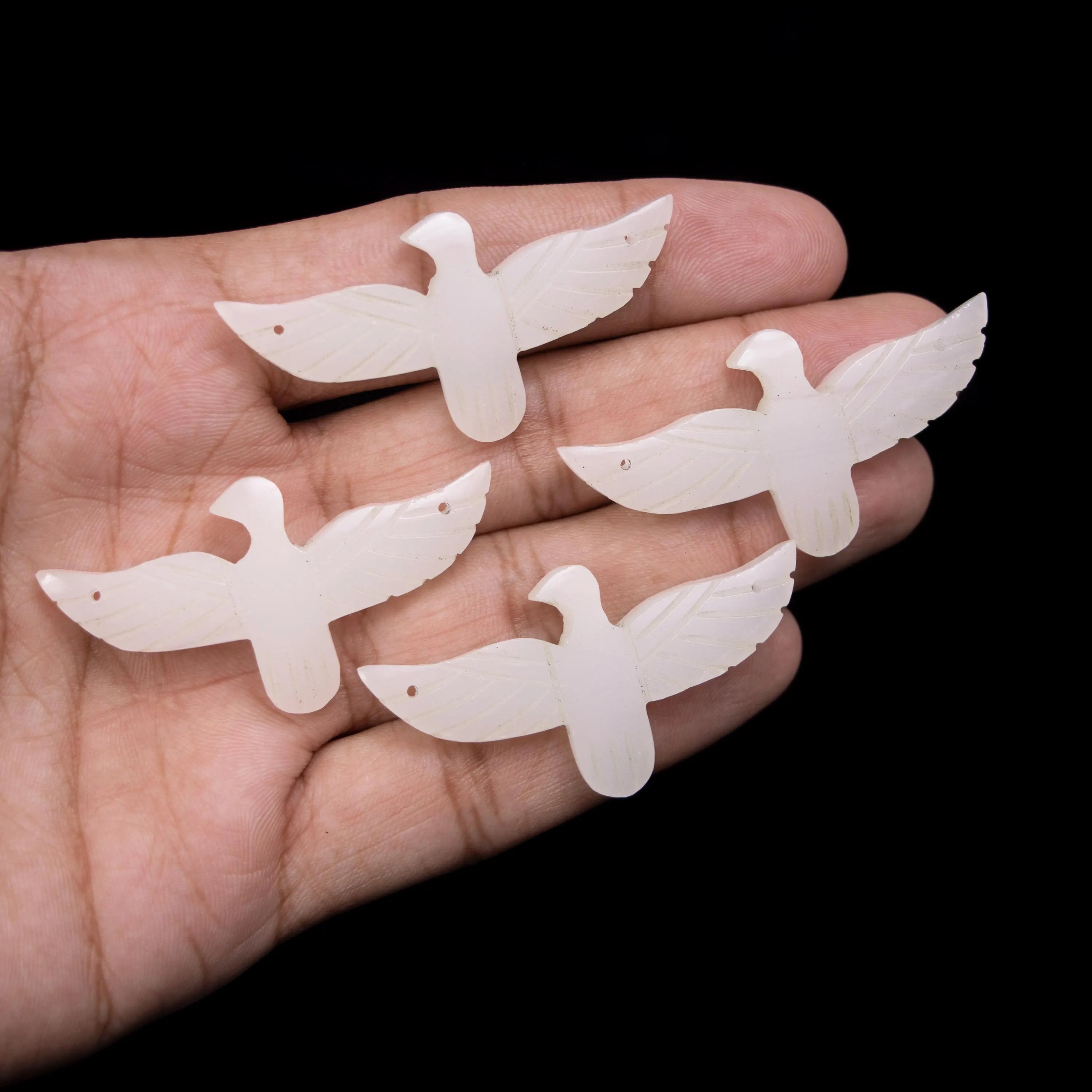 Natural White Agate Eagle Gemstone, Handmade Carving Agate Gemstone, (SKU406)