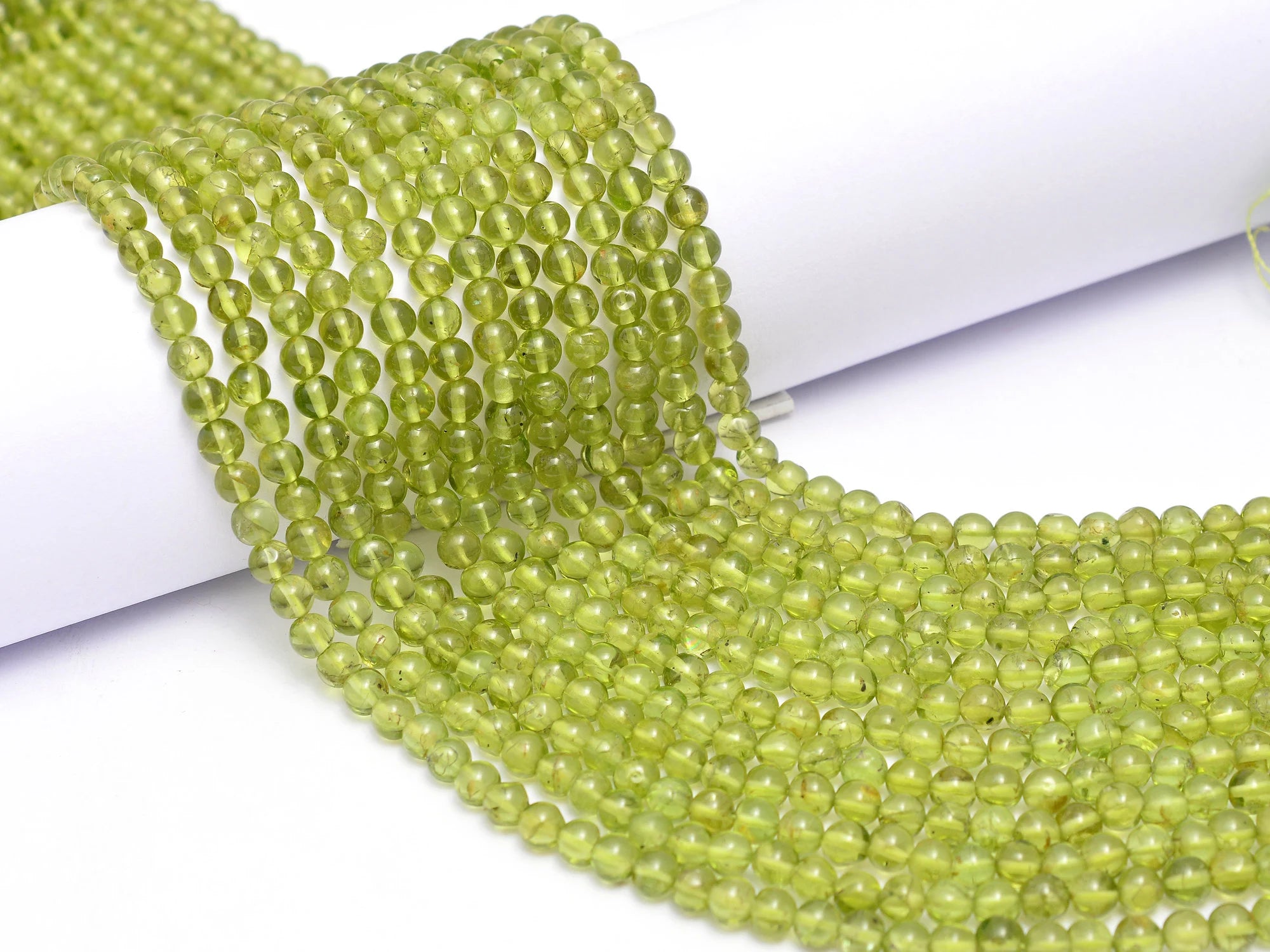 Natural Peridot Round Smooth Balls Beads, 5 mm, SKU860
