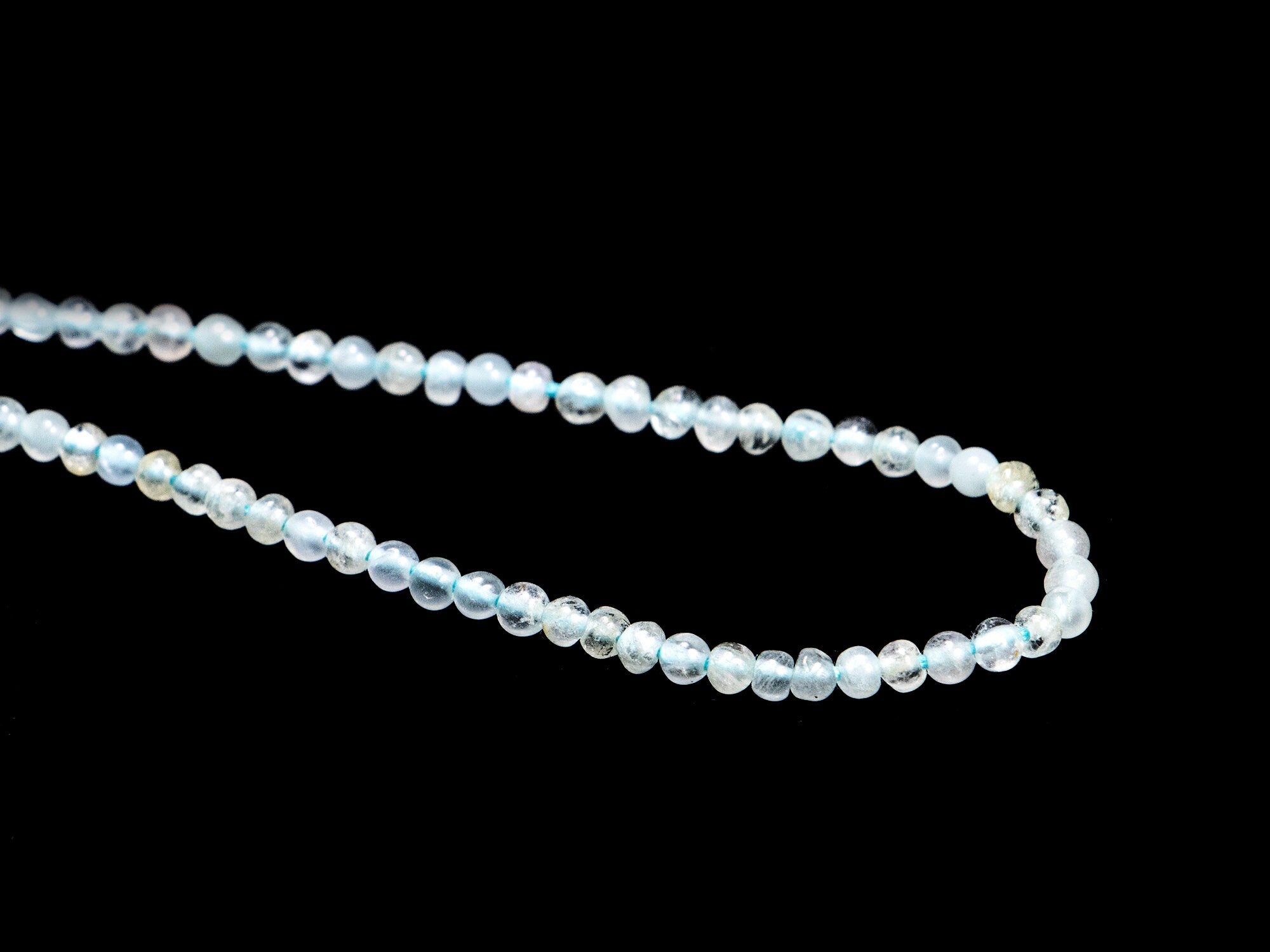 AA Quality Blue Aquamarine Smooth Round Balls, SKU2050