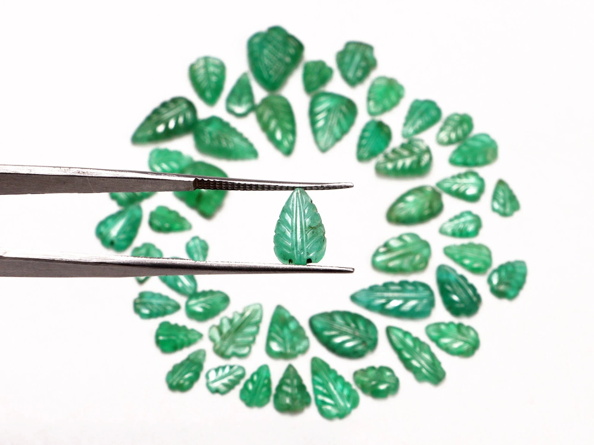 Green Emerald Leaf Carving Loose Gemstone, 3.5x5 mm To 7x10 mm, 49 pieces (SKU2100)