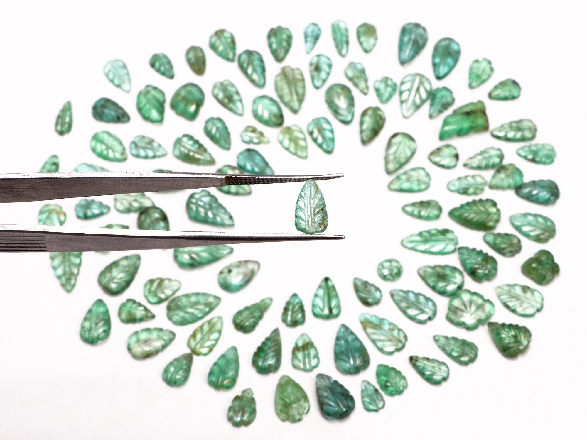 AA Quality Emerald Leaf Carving Gemstone Lot, SKU2092