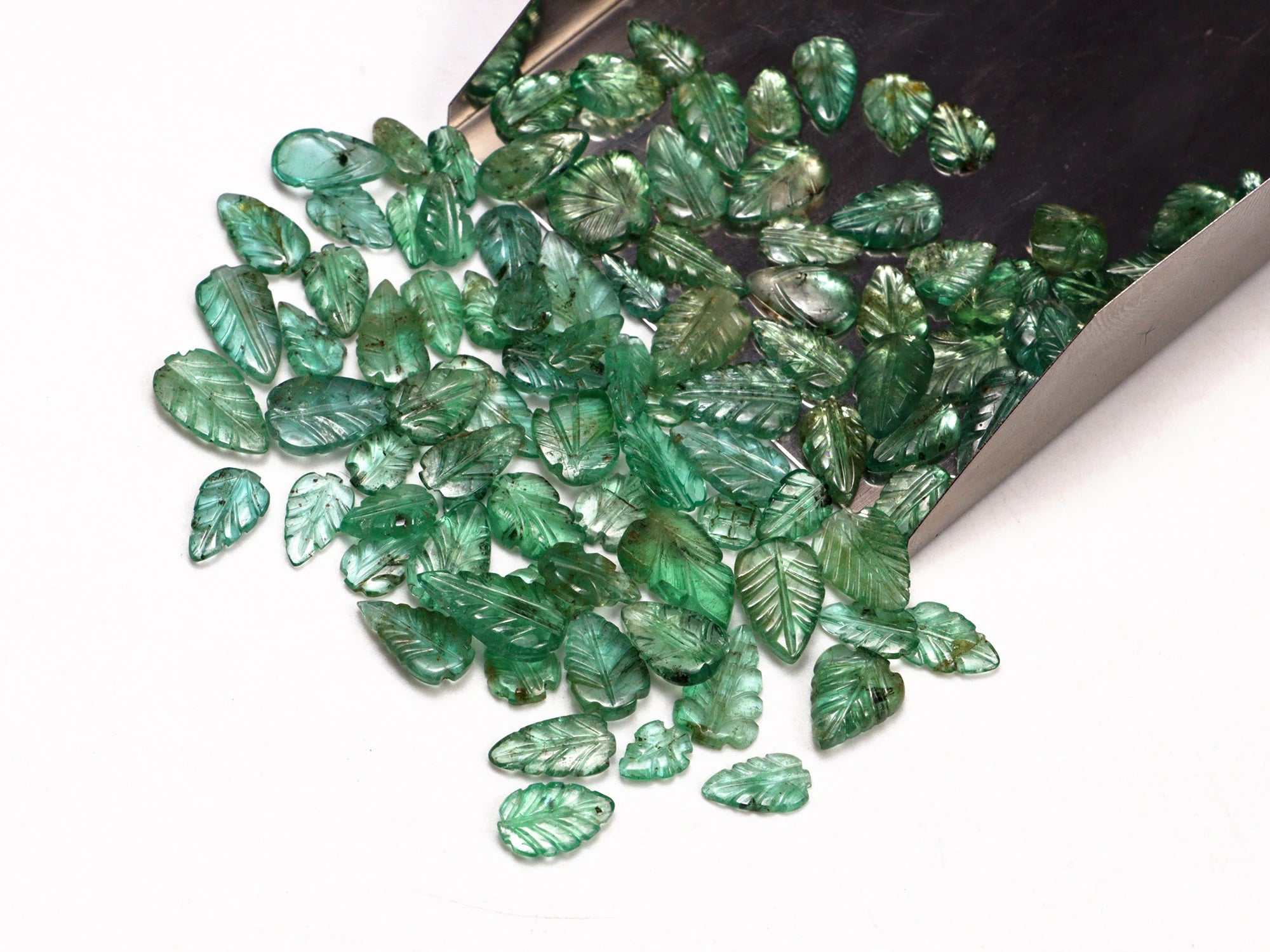 AA Quality Emerald Leaf Carving Gemstone Lot, SKU2092